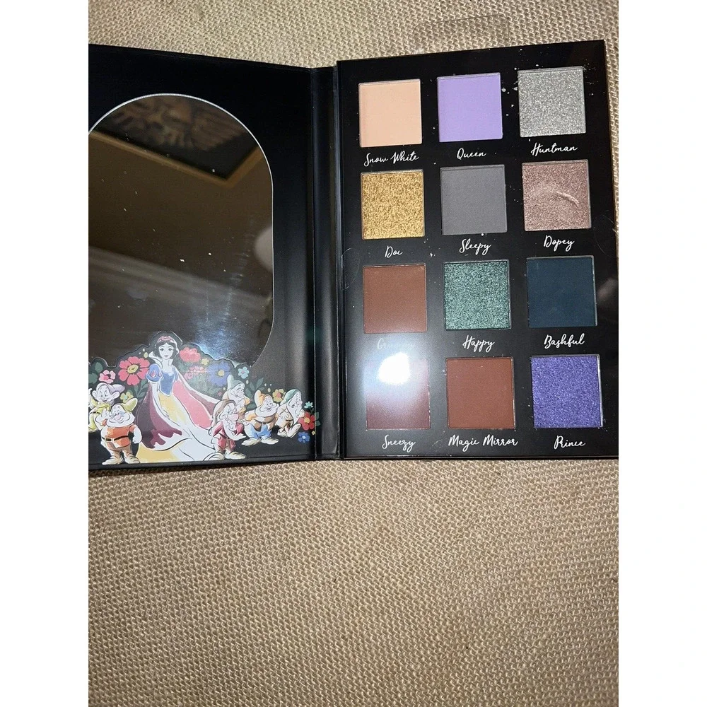 Disney Snow White Eyeshadow Palette--12 Shades--Brand New